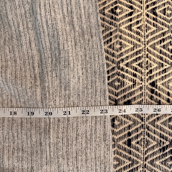 Aerie Women's Gray Crewneck Oversized Sweater Size Small - Picture 6 of 6